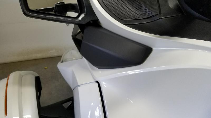 2013 Can Am Spyder Factory Cooling Mod from Behind