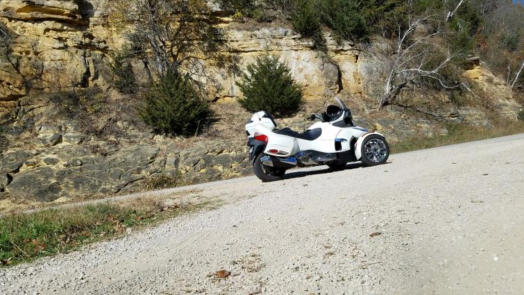 2013 Spyder RT Limited on Hwy 60 above Wabasha