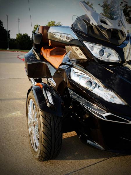 2014 Currant Black RT Limiter w/Tan Comfort Seat and Utopia Back Rest