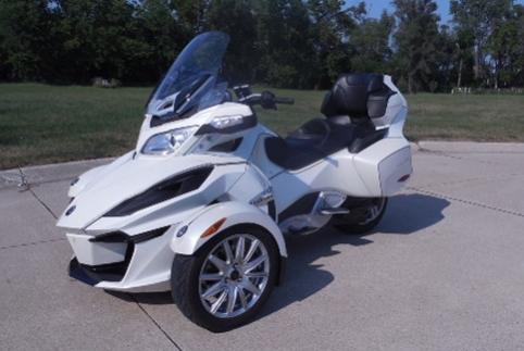 2015 Can Am Spyder RT
