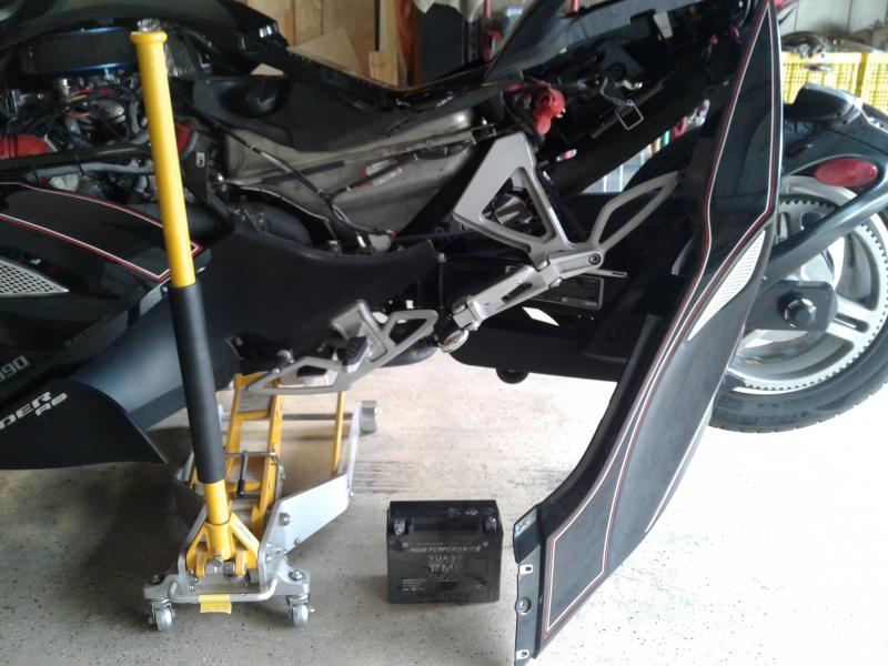 20180718 085954
Battery out...now reverce  the process. Connect the Red positive wire first followed by the black negative wire.