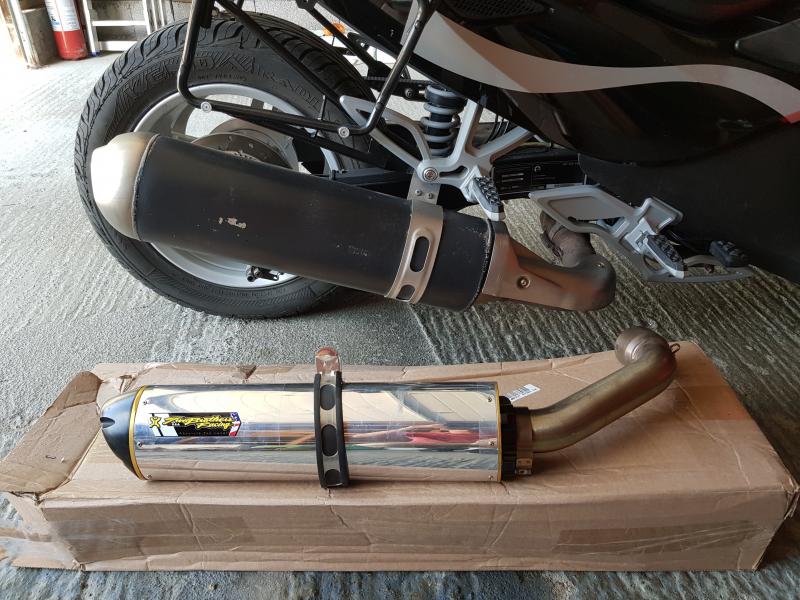 20210810 130248
Comparison to show what a bling the exhaust makes compared to the original.