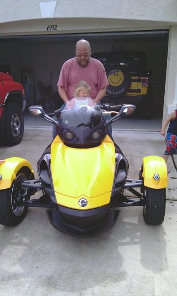 29872 1325512053637 1105950035 30796440 6294423 n