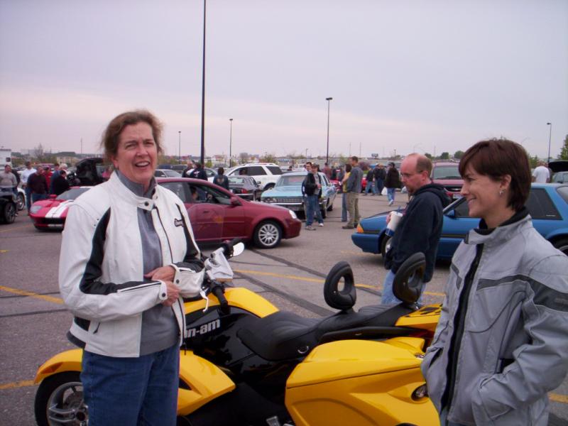 2spyders and Coffee Chic