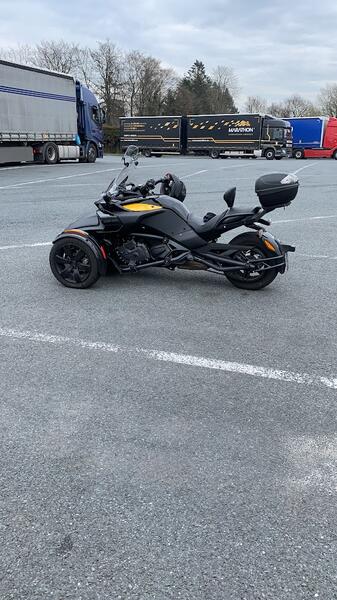 30683F51 445B 483C 9787 AC718698F5D0