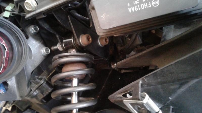 5.  Left side mounted... I used the longer bracket here.