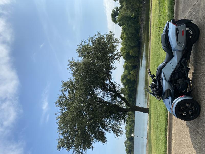 5174EEF2 5554 40FD 904B 88CA2F756EEF