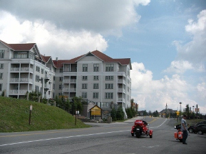 544369 4257380393342 1308956593 n (300x225)