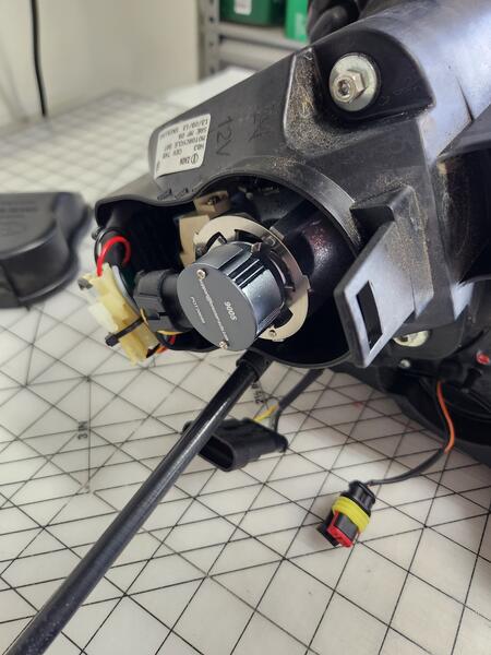 663DF205 DA3A 4D69 958C EA52299F1332