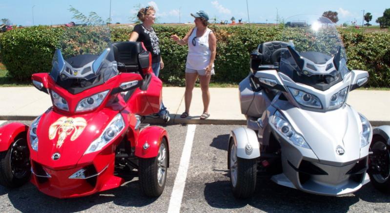 7 21 11 with SteveMac's and the ladies in the back are the wives.