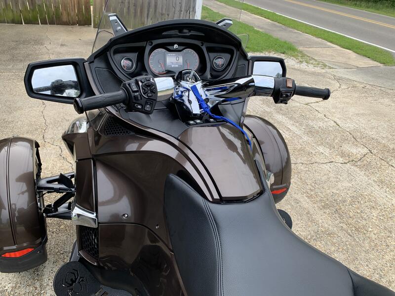 82D1300D A5BC 4F97 AF77 58E4033D98B0