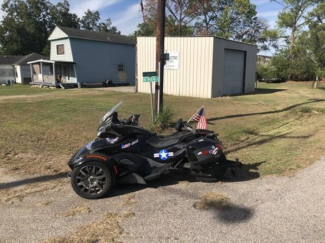 914380C8 339B 416B BD24 2C931F71D633
Intersection: What happened was &
It’s complicated, Danbury TX