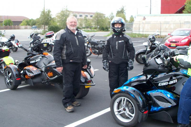 A Thursday night Spyder ride with Last Frontier MCC--Anchorage AK