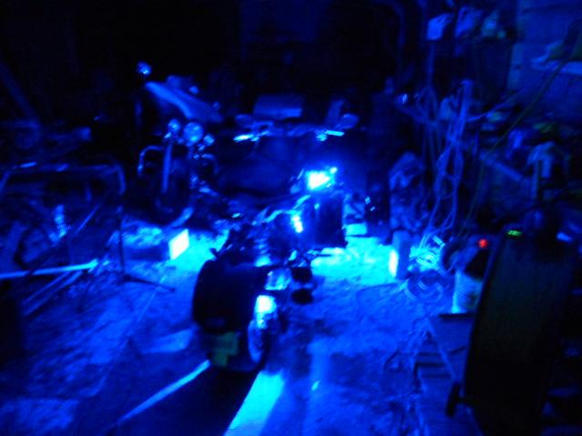 Accent Stingerz Lucky's Ride.           Panel are off Making connections for mech. to remove with out cuttting wires, quick discinnects..