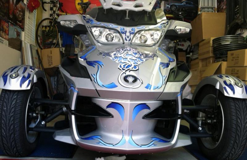 After doing the front trunk we decided to add some accents to the lower air dam it just looked unfinished down their.