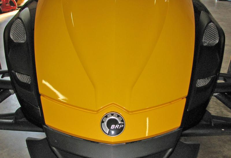 AIR INLETS WITHOUT FOGLIGHTS WITH STAINLESS STEEL GRILLES