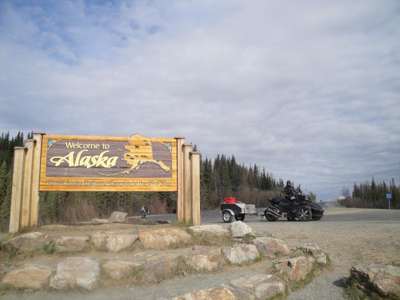 Alaska / Yukon Territory - Boarder crossing