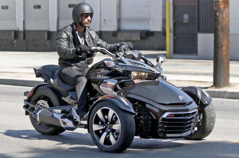 all new can am spyder f3 efi spotted with no camouflage photo gallery 4