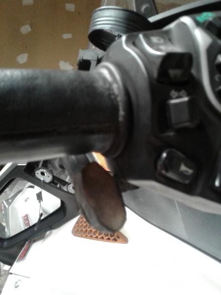 Another angle of a pic of the Pad on the + lever