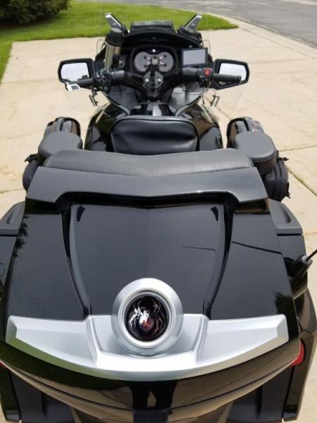 back spider in BRP hole and back shot of bike