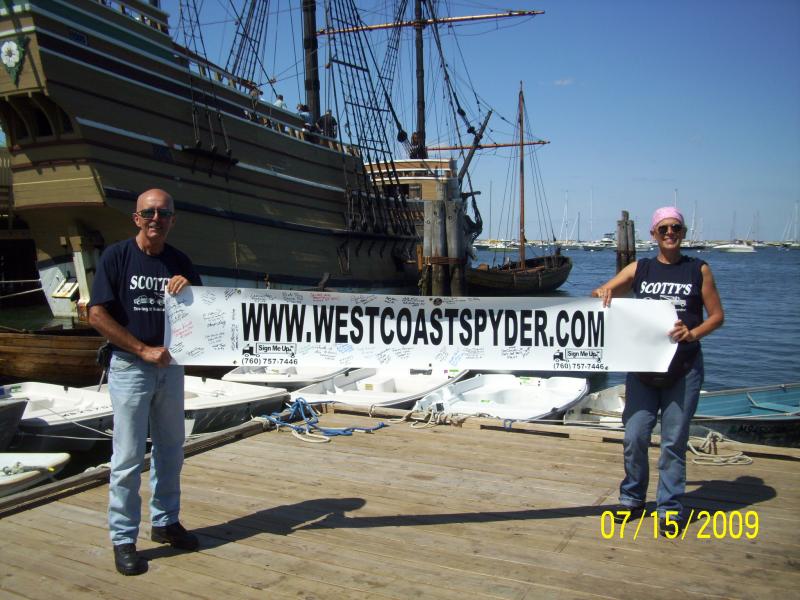 Banner with the Mayflower II.