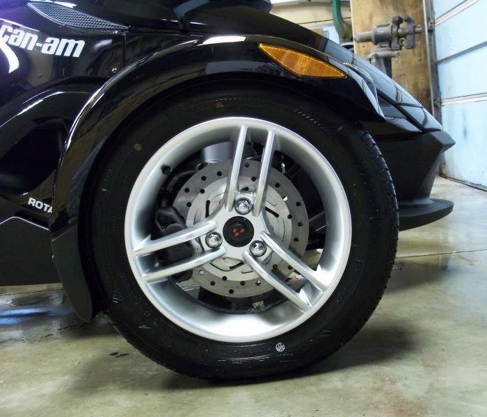 Before pic with wheel with BRP plastic center cap