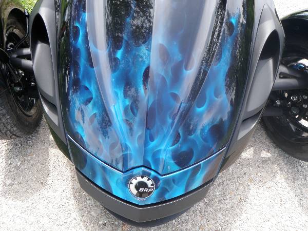 Blue flames on Spyder