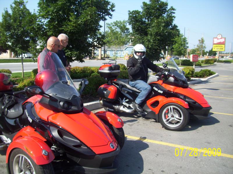 Bruce arriving and that's Dudley with a random guy with questions.