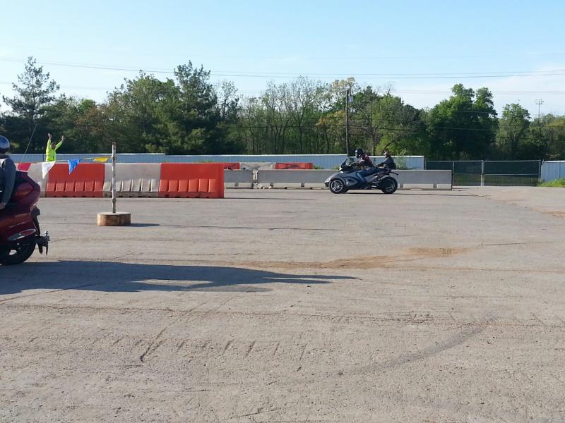 Butch starting the race