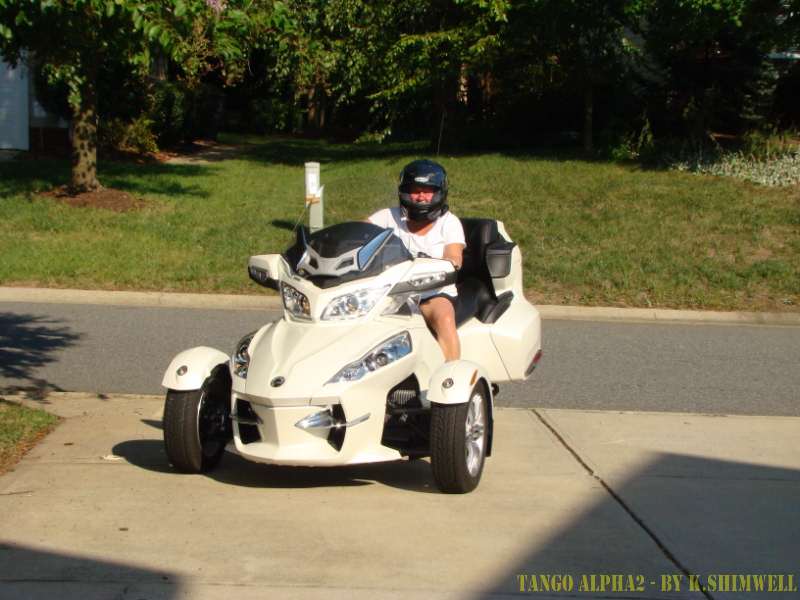 Can Am Spyder Melinda 6346 01