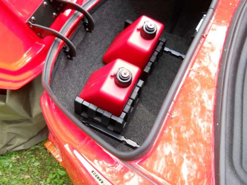 Cargo Blocks with Reda Gas Cans