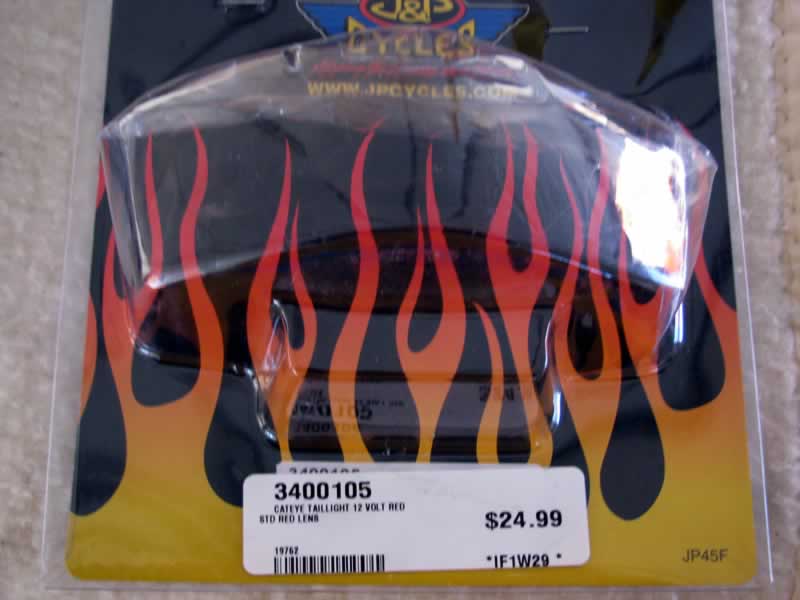 Cateye tail light packaging