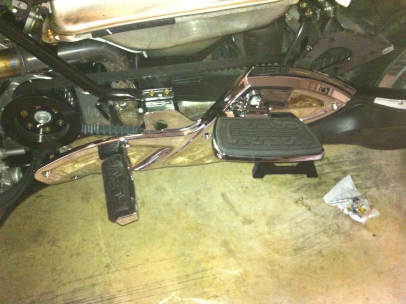 chrome support and pegs