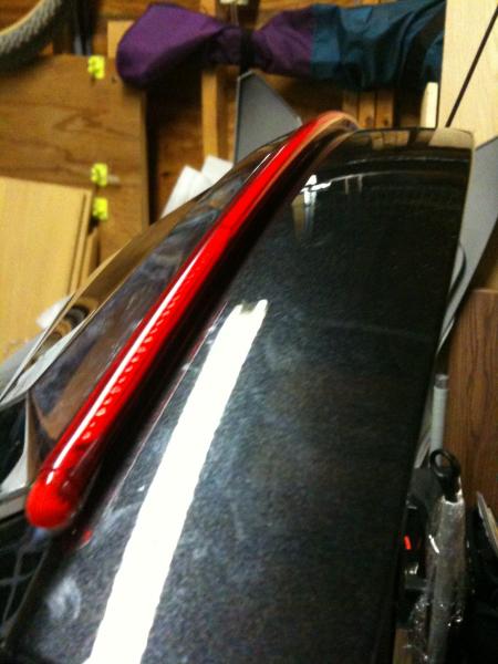 Close up view of the Sopher third brake light lazer bar.