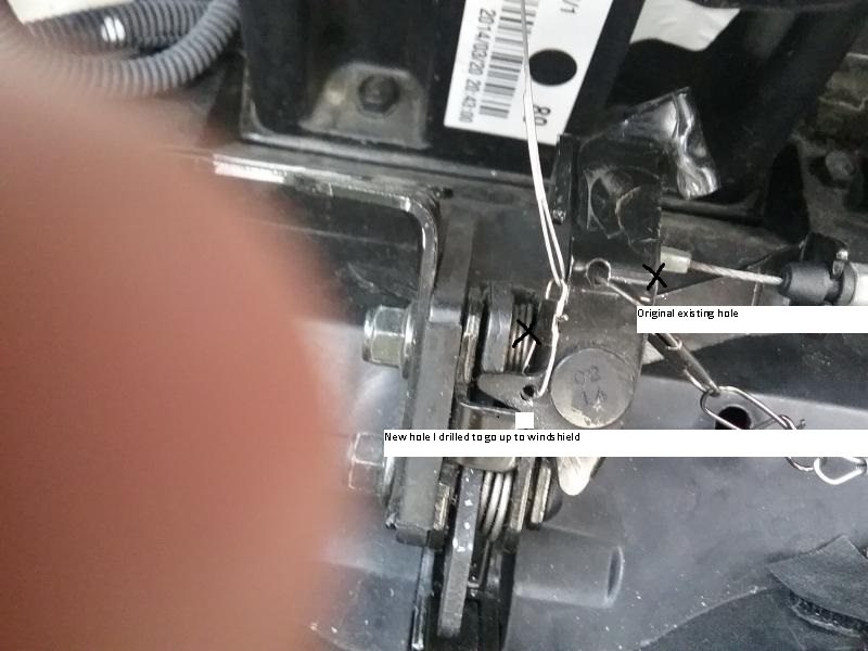 closeup frunk lock thumb new