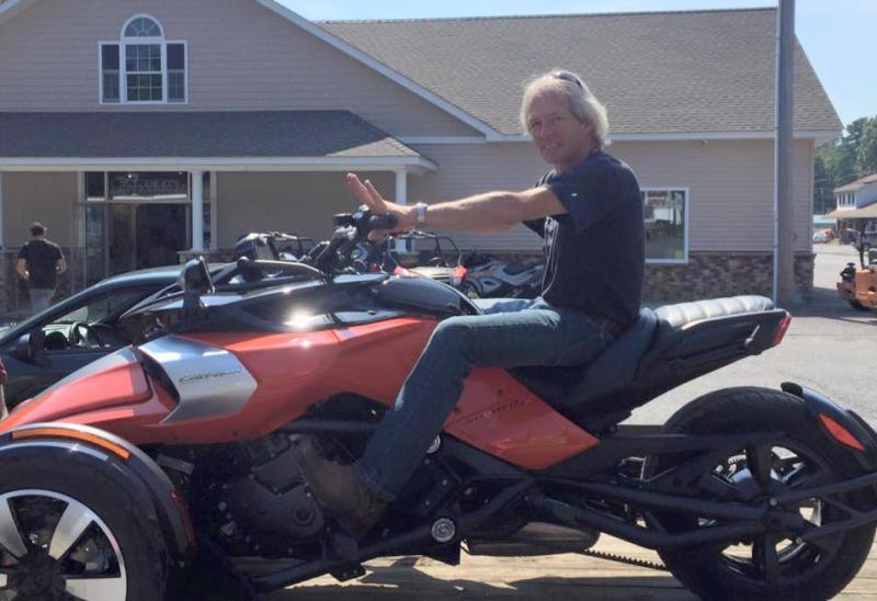 Coming home on trailer my son Jim on F3