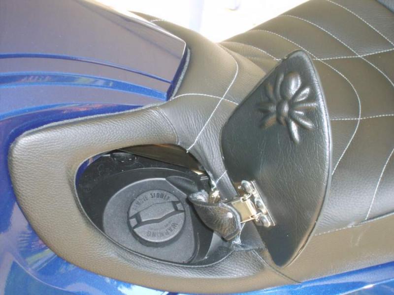 corbin seat, spider on gas door