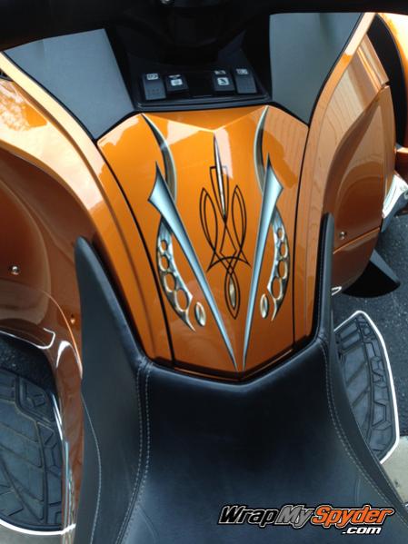 Cosmos - Gray decal kit applied on Cognac Spyder RT. We offer 9 colors of this design for Spyders models.