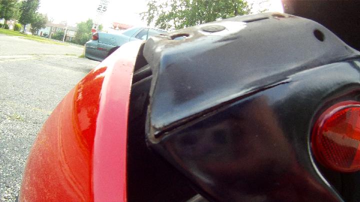 Crack right side fender off