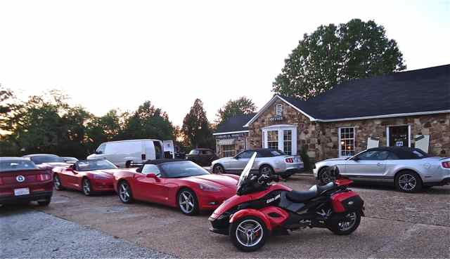 crowd  Spyders sure stand out in a crowd, don't they?