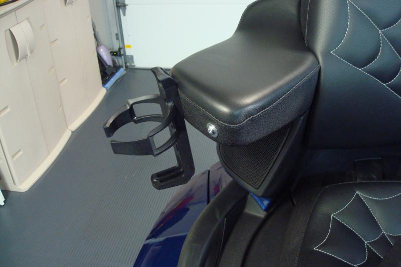 CupHolder2