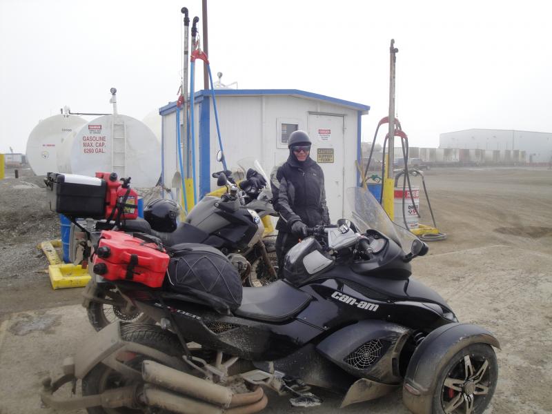 Deadhorse, AK gas station