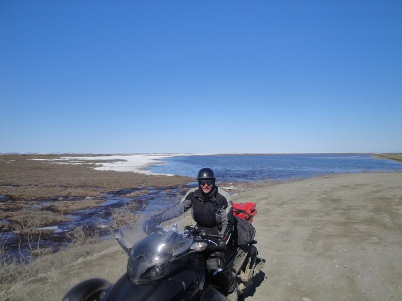 Deadhorse to Coldfoot, AK - The water is so blue!