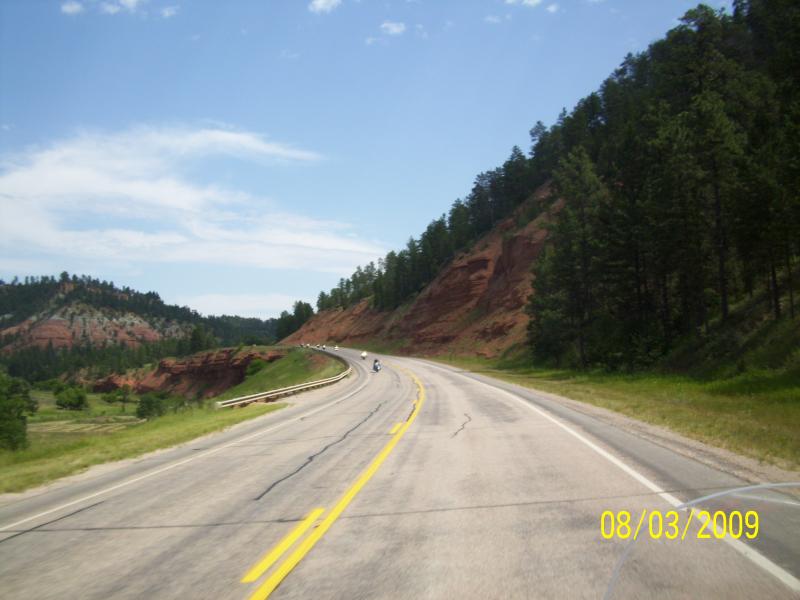Devils Tower scenery.