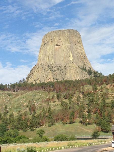 DEVILS TOWER