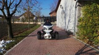 Divan novembarski dan 001 (320x180)