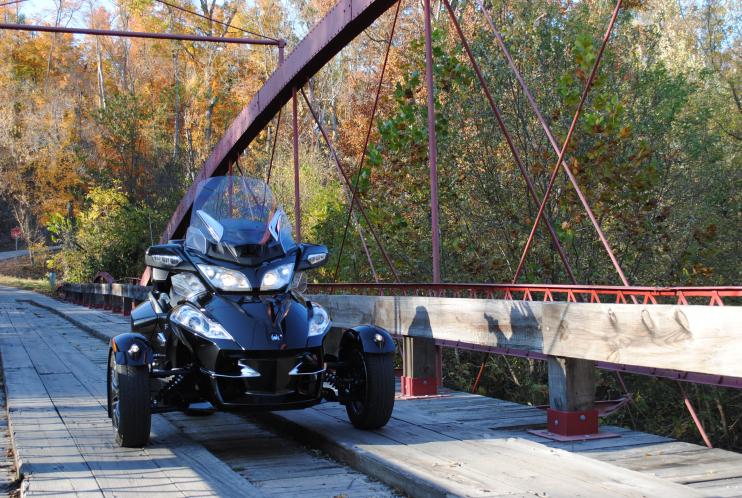 DSC 0135
One of the oldest bridges in Indiana- Boner Bridge
