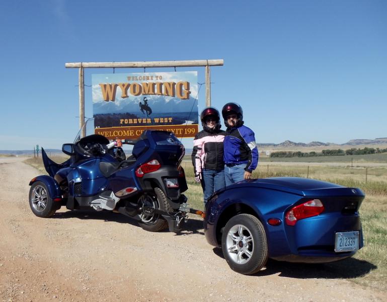 DSC00198           GOING TO THE DEVILS TOWER