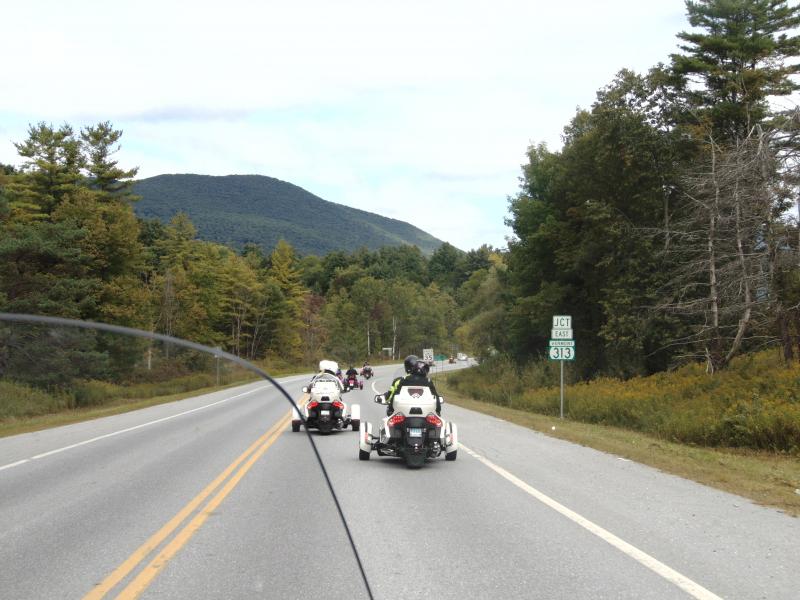 DSC00340
Bennington Monument Mount Equinox