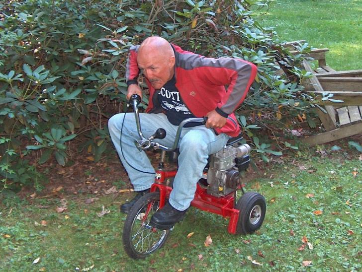 Dudley on the Trike!